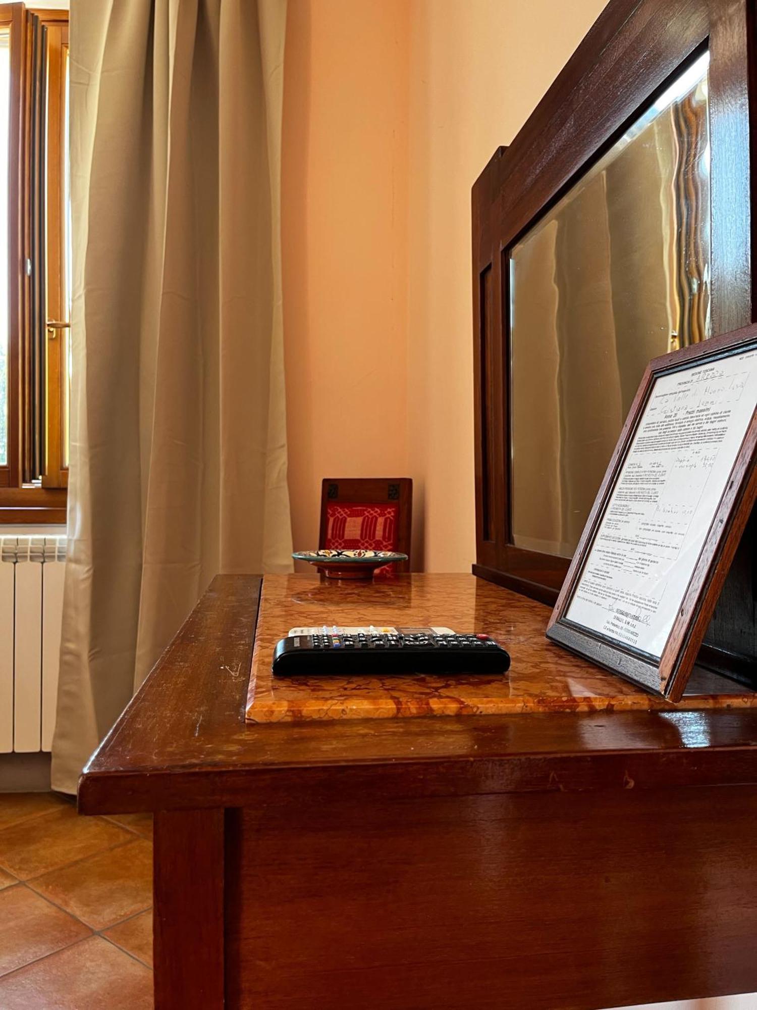 The Monna Lisa Resort Ареццо Экстерьер фото